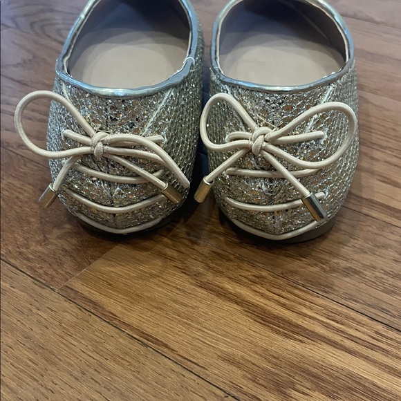 Mix No. 6 Women's Sparkling Silver Flats - Picture 5 of 10